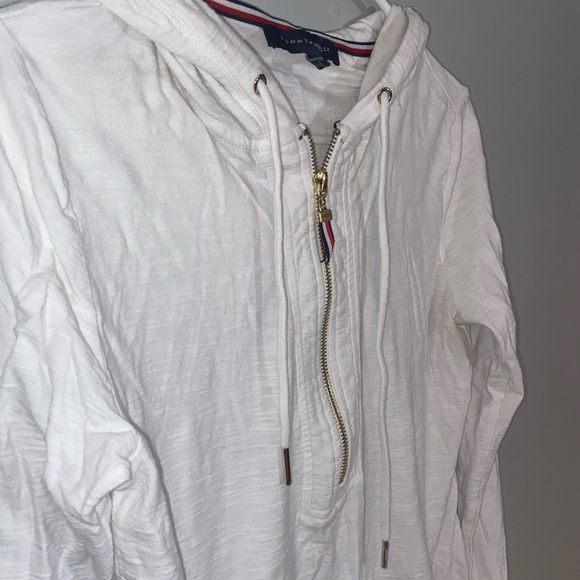 Tommy Hilfiger top - Picture 3 of 4